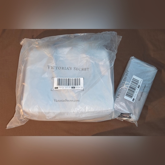 Victoria's Secret Black and Tan Satchel & Wallet - Picture 3 of 7